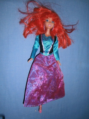 Frozen Anna doll used, in excellent condition