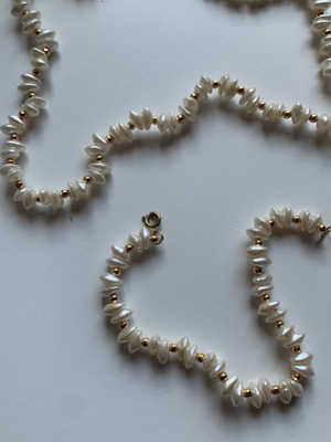 Vintage necklace and bracelet set like new