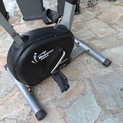 JetStream stationary bike like new with measurement functions