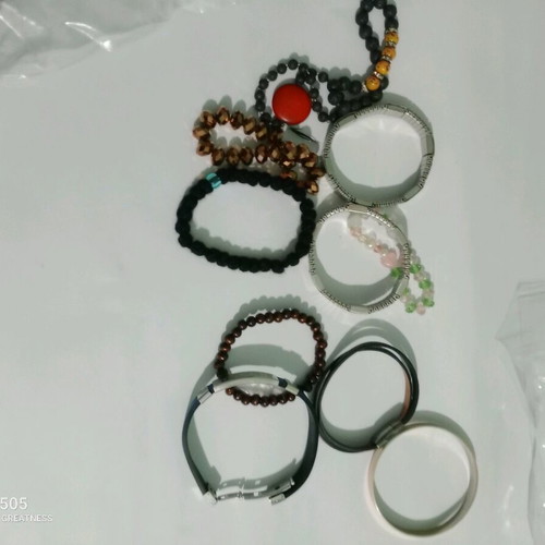 Jewelry used, assorted with belt and mirror gifts
