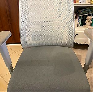 Περιστρεφόμενη καρέκλα γραφείου ACTION