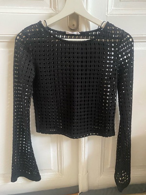 Terranova cover up top black like new, size small