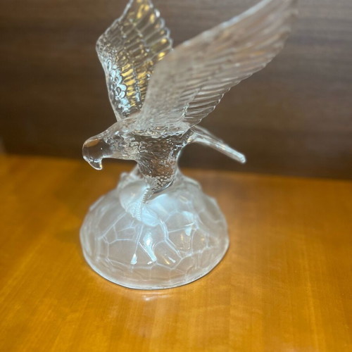 Vintage κρυστάλλινος αετός Cristal d’Arques σε πτήση με frosted βάση σαν καινούργιο