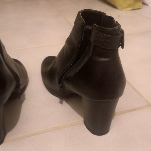Voi Noi black ankle boots size 40 used, lightly worn
