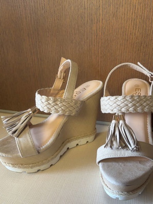 Beige platform sandals new, size 38