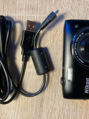 Nikon Coolpix 7X wide optical zoom used, needs repair
