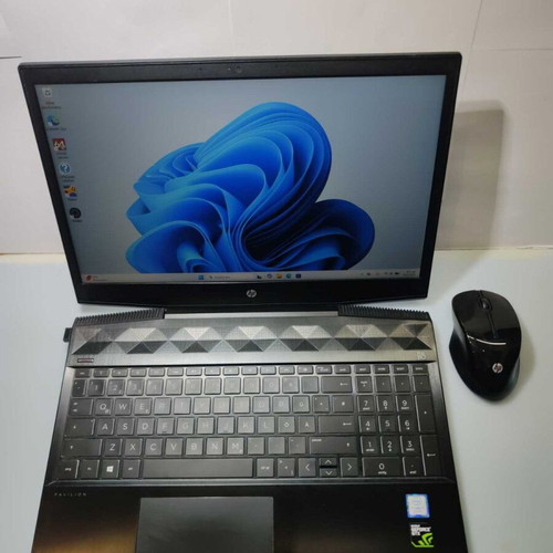 HP Pavilion Gaming 15-cx0005ng i7-8750H GTX 1050 16GB RAM 500GB SSD used