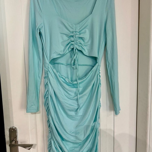 Elastic dress new with tags, size L, turquoise, back opening