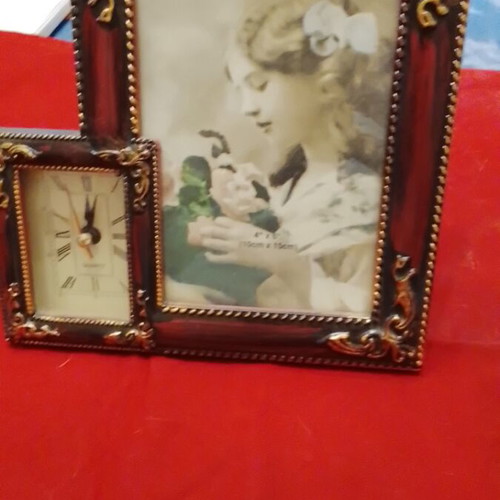 Vintage tabletop clock and photo frame
