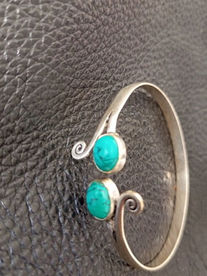 Bracelet with turquoise new