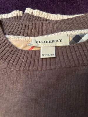 Burberry Children πλεκτή μπλούζα σε σκούρο καφέ, 152 εκ.