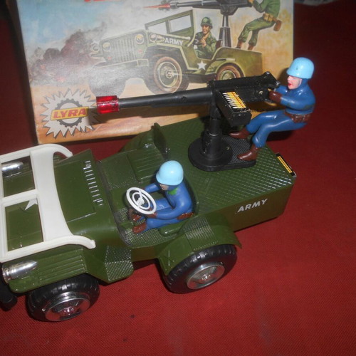 Lyra Army Desert Patrol Jeep battery-powered vintage toy 1970
