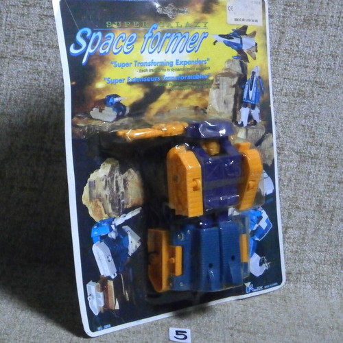 Super Galaxy Space Former tank bootleg transformer vintage