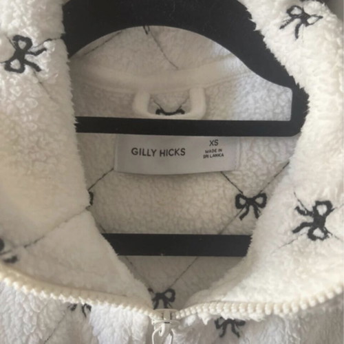 Gilly Hicks fleece jacket new, size XS, black and white