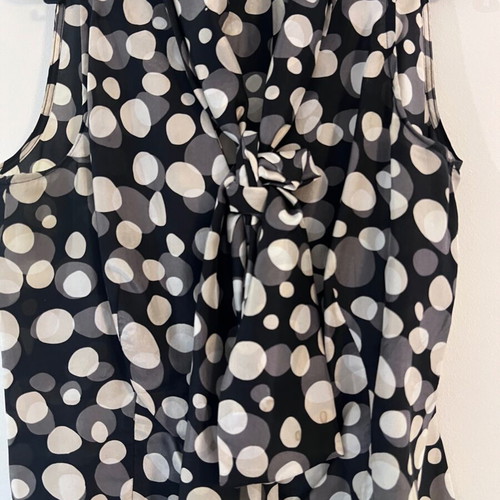 Cerruti 1881 sleeveless silk blouse with polka dot tie-neck, like new