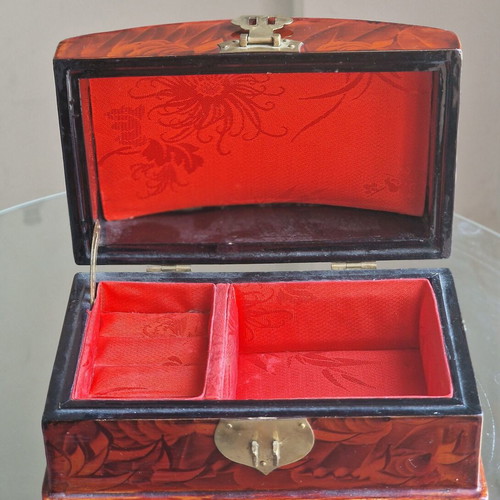 Wooden vintage jewelry box used, Chinese style with ring slots