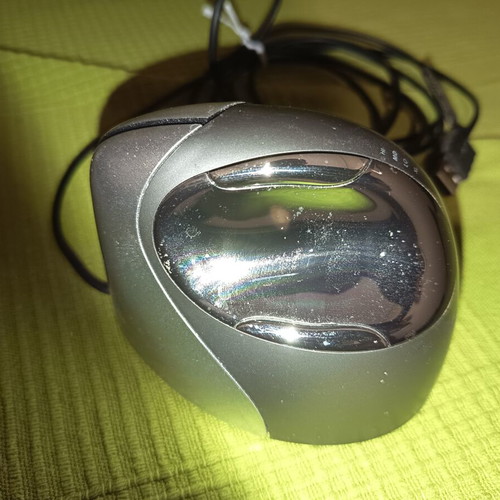 Evoluent VerticalMouse 4 wired ergonomic mouse, right-handed