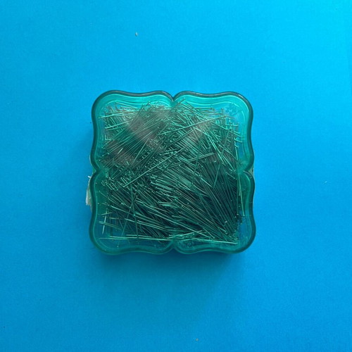 Stationery items new, set of 23 pieces including pushpins and staples