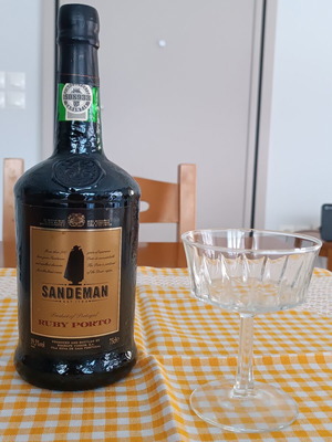 Sandeman Ruby Porto 75cl classic Portuguese port wine, new