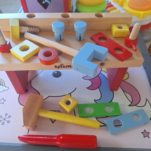 Wooden Workbench with 15 Pieces Like New