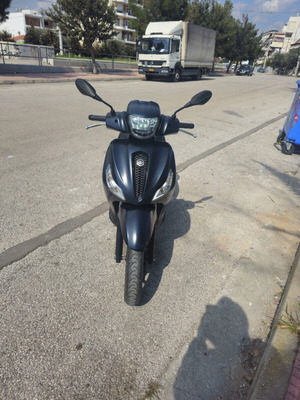 Piaggio Medley 150 2021 σκούτερ σαν καινούργιο, μπλε μαύρο ματ