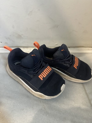 Puma αθλητικά παπούτσια σαν καινούργιο