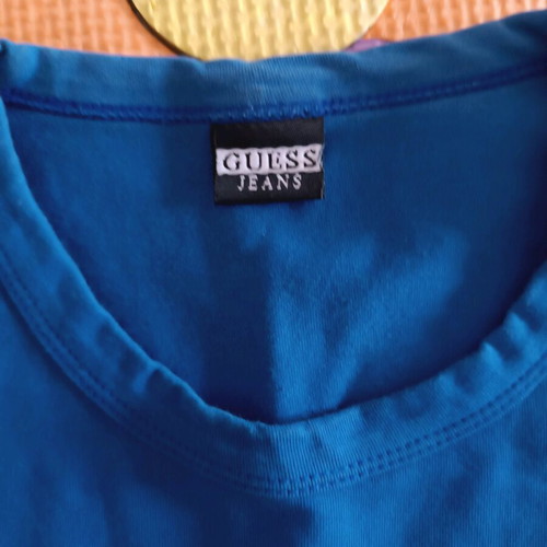 Guess medium t shirt like new, blue and pink