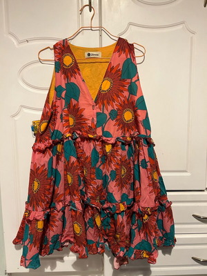 Karavan mini dress like new, multicolored