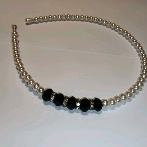 Hairband with pearls and rhinestones new, black and white