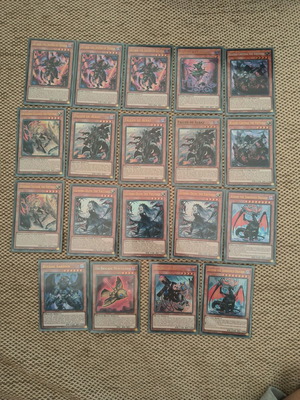 Despia Deck Competitive with 31 Support Cards and Sleeves like new
