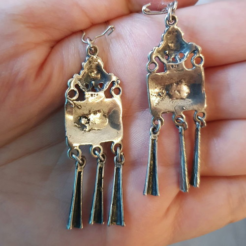 Handmade earrings made of 925 silver and semi-precious turquoise stones