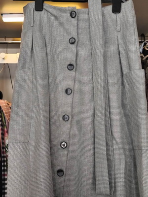 Helmi M Checked Skirt used, white and grey, size M