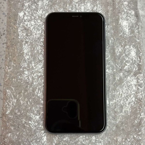 iPhone 11 64GB lilac like new, unlocked, OEM battery