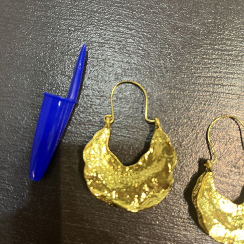 Gold earrings with embossed design like new, large statement size