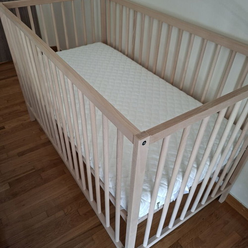 Ikea Singlar Crib with Greco Strom Mattress like new