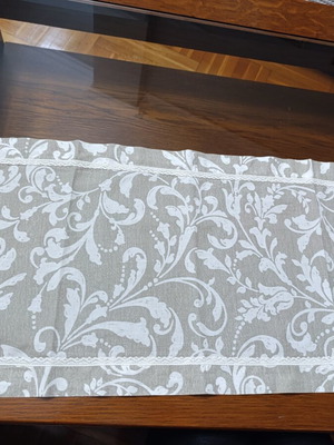 Table runner over 150 cm used, very long