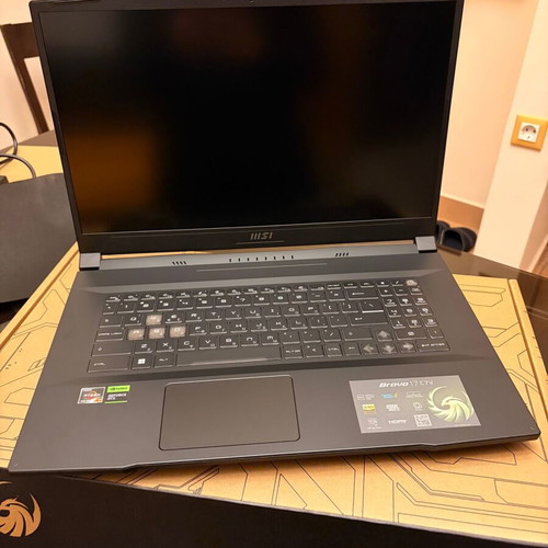 MSI Bravo 17 C7VFK laptop new, AMD Ryzen 7, RTX 4060, 16GB RAM, 1TB SSD