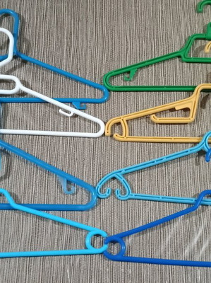 Clothes hangers new, set of 8 for wardrobes, assorted colors
