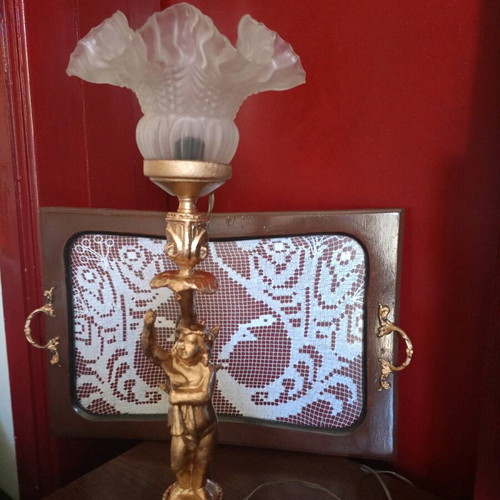Bronze angel with opaline and pleat, like new, height 45-46 cm