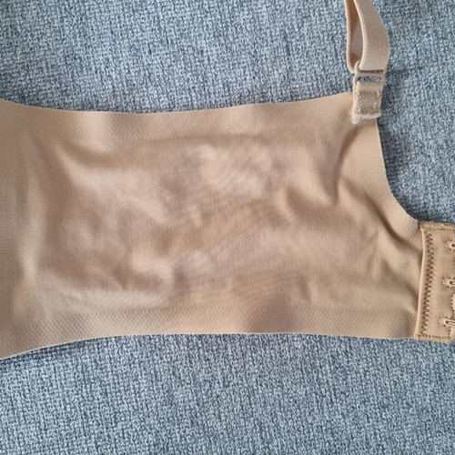 Sloggi Zero Feel Ultra Bra size L like new, beige
