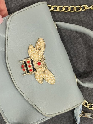 Bee crossbody bag used, blue color