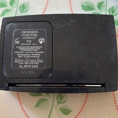 Dior powder refill case like new, only the case