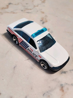 Hot Wheels 1998 Police Cruiser White like new