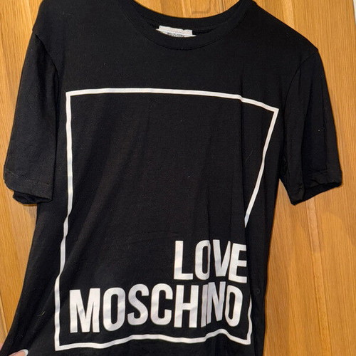 Love Moschino women t-shirt size M like new, black
