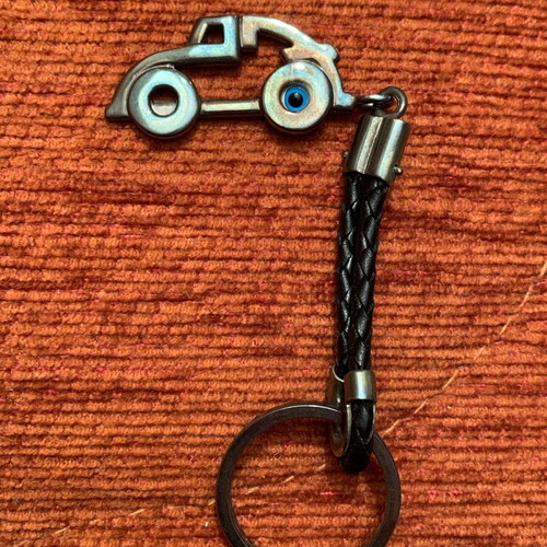 Costis car keychain with eye used, silver