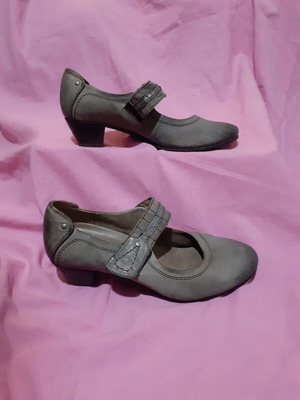 Women's shoes used, gray-elephant color, size 37.5