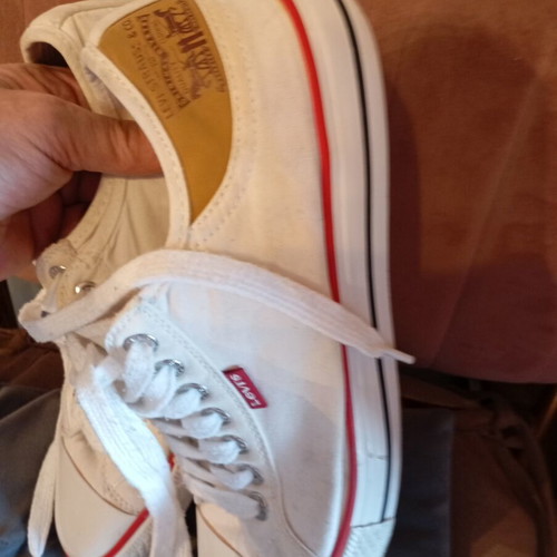 Levi's men's summer sneakers white size 43 new