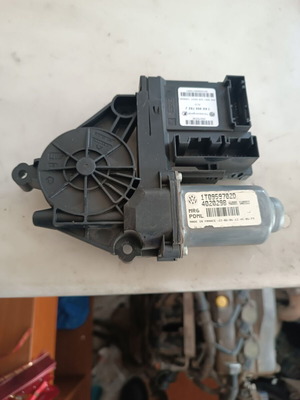 Front right window motor for Skoda Octavia '05-'08 like new