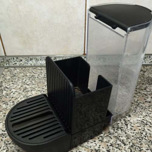 De'Longhi Inissia coffee maker parts used