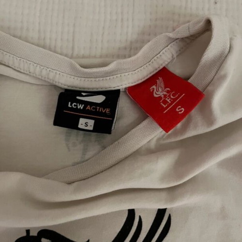 Liverpool T-shirt like new, official replica